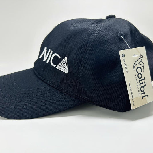 Gorra Bordada Nica Escudo