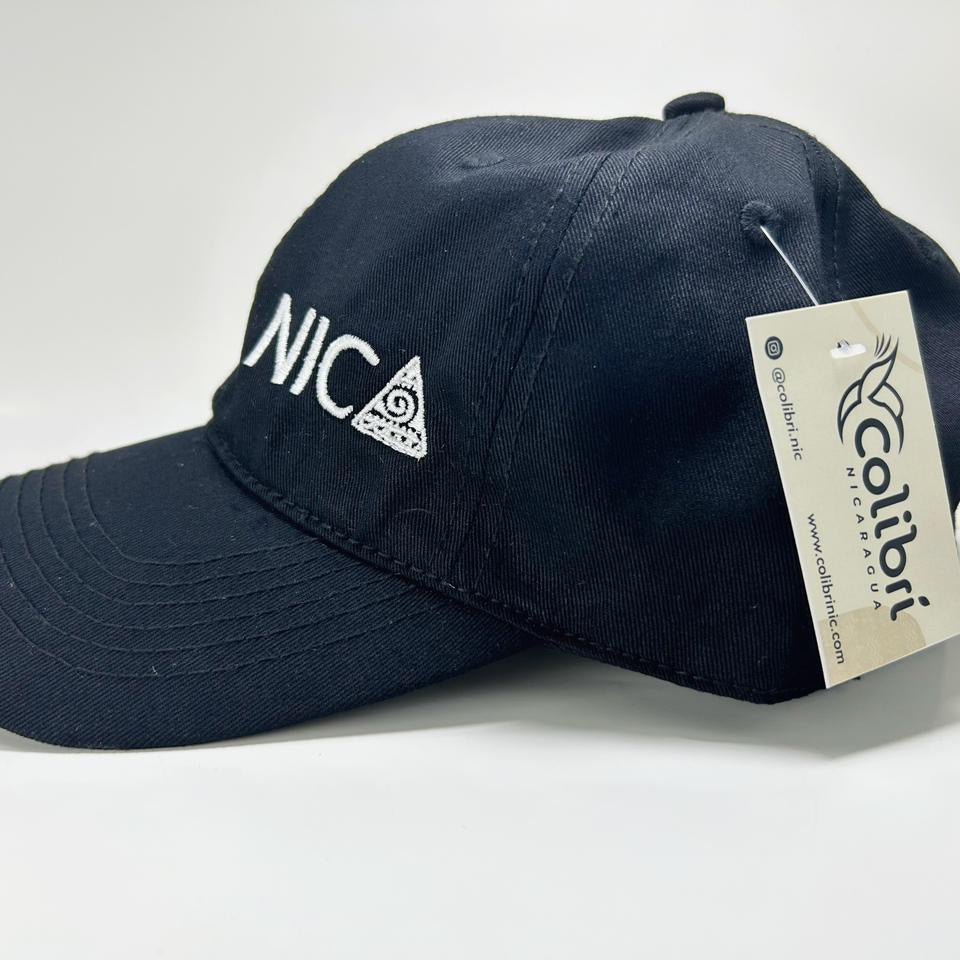 Gorra Bordada Nica Escudo